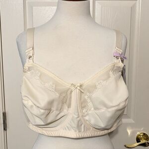 Bali Womens Size 42D Beige Bra Underwire Non Padded Support Full Coverage Floral